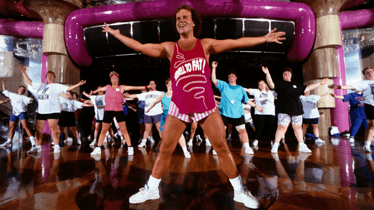 Richard Simmons, gourou emblématique du fitness, décède à 76 ans
