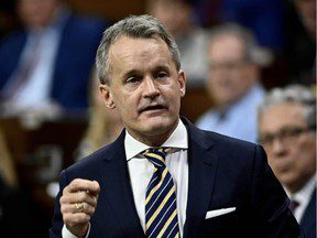 Seamus O’Regan, un fidèle de Trudeau, quitte le cabinet et ne se présentera pas aux prochaines élections