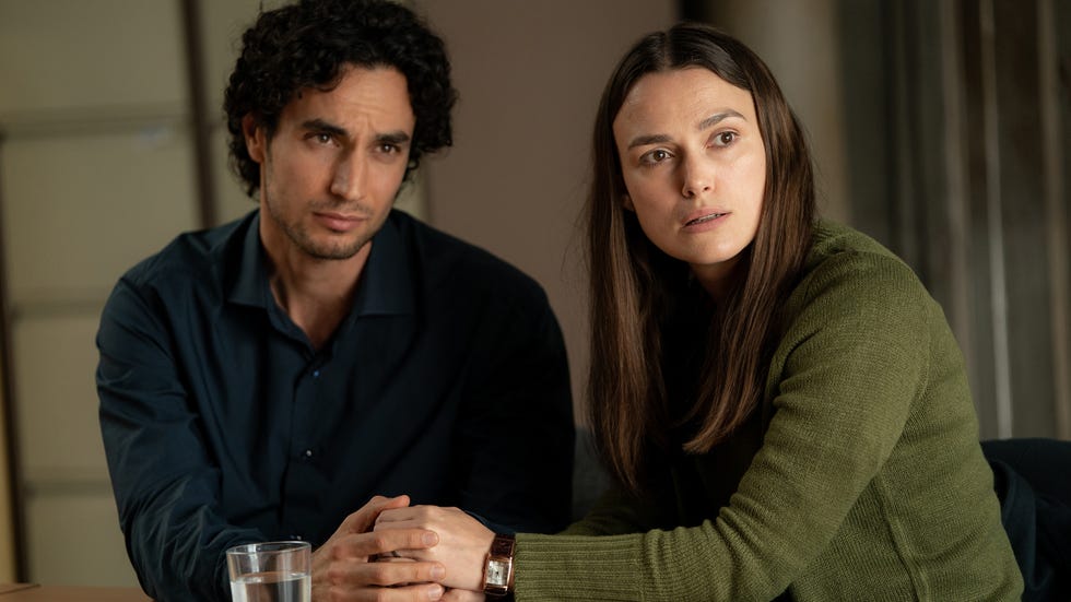 Adam Bakri dans le rôle de Yasar Gun et Keira Knightley dans le rôle de Katharine Gun, secrets officiels