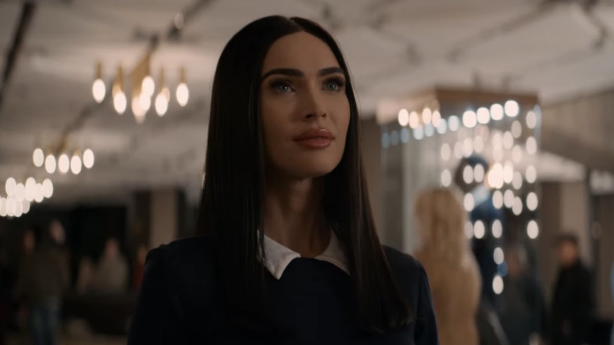 Megan Fox est un robot qui nettoie, déshabille et tente de commettre un meurtre dans la toute nouvelle bande-annonce de Subservience
