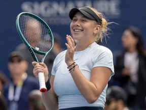 Amanda Anisimova célèbre sa victoire sur Emma Navarro