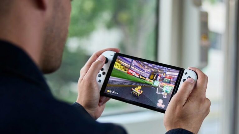 Rumeur : les développeurs de jeux auraient été informés qu'il ne fallait pas s'attendre à un « successeur » de la Switch au cours de l'exercice financier en cours
