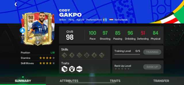 Une capture d'écran des statistiques de Cody Gakpo dans FC Mobile.