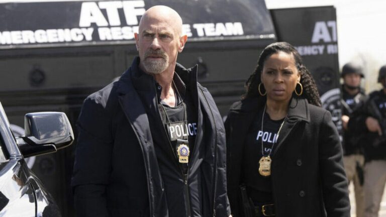 Alors que la star de Law and Order: Organized Crime révèle le premier jour de retour pour la saison 5, j'adore le pitch de Christopher Meloni sur la vie personnelle de Stabler
