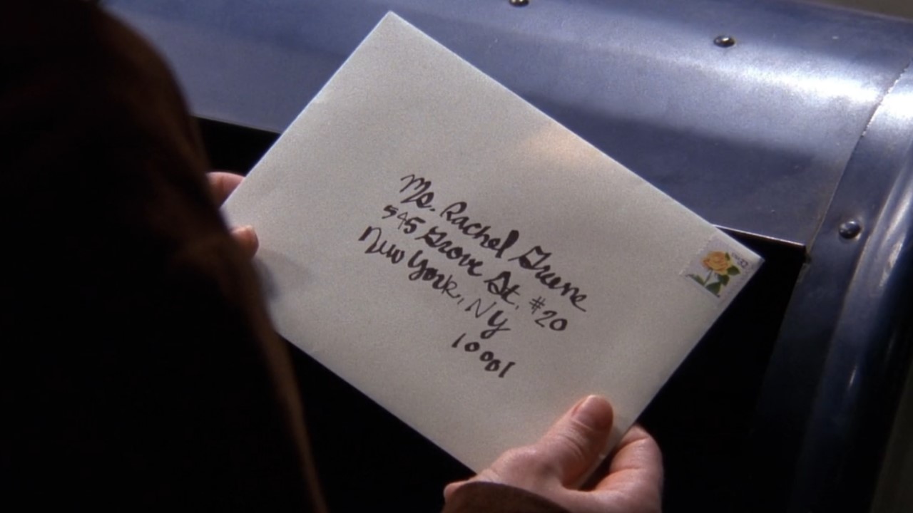 L'invitation au mariage de Ross est adressée à Rachel Greene dans la saison 4 "Celui avec l'invitation."