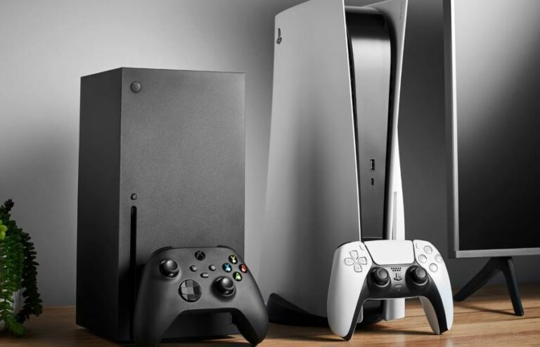 Xbox Series X and PS5