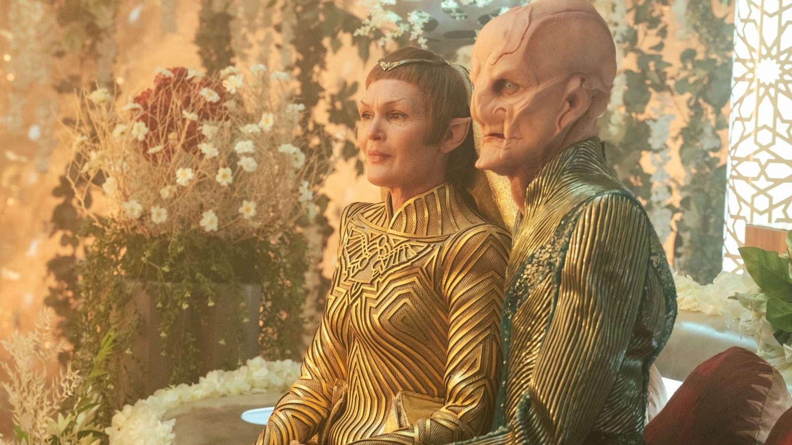 Doug Jones décrit l'histoire de Saru dans la saison 5 de Star Trek: Discovery en un seul mot
