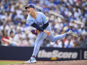 Bowden Francis flirte avec un match sans coup sûr, mais perd la partie sur un home run en neuvième manche alors que les Jays battent les Angels