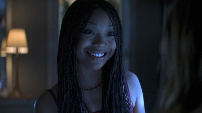 Brandy smiling in I Still Know What You Did Last Summer