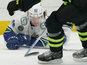 Canucks : Comment les choses ont mal tourné pour Vasily Podkolzin à Vancouver