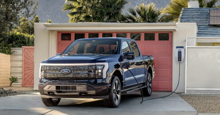 Ford offre une recharge gratuite de véhicules électriques à domicile à certains résidents du Texas dans le cadre d’un accord inédit