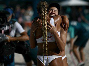 Humana-Paredes et Wilkerson prêts à jouer pour l’or olympique en beach-volley