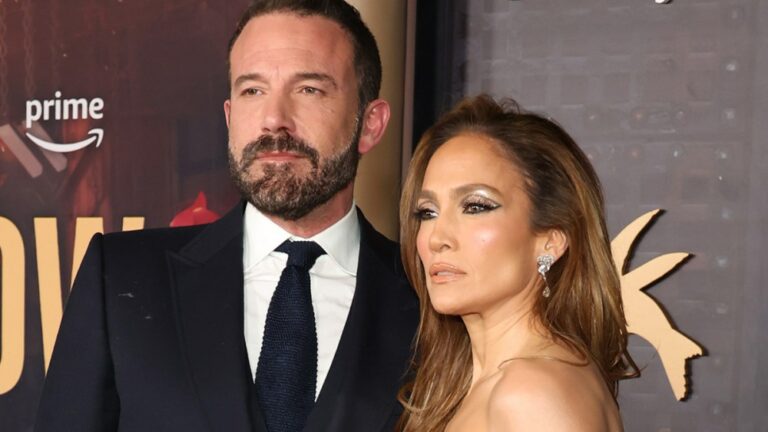 Jennifer Lopez demande le divorce de Ben Affleck Plus de Variety Les plus populaires À lire absolument Inscrivez-vous aux newsletters de Variety Plus de nos marques
	
	
