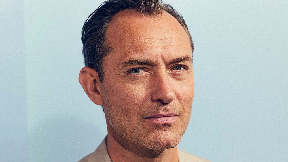 Jude Law déclare que le thriller policier néo-nazi « The Order » « devait être réalisé maintenant » : « Malheureusement, la pertinence parle d'elle-même » Plus de Variety Les plus populaires À lire absolument Inscrivez-vous aux newsletters de Variety Plus de nos marques
	
	
