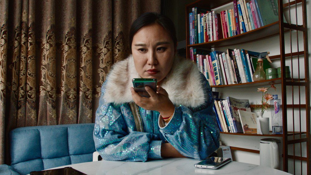 Le documentaire d'Elizabeth Lo, « Mistress Dispeller », qui se déroule en Chine, rejoint la liste des ventes de films de fête avant les premières de Venise et du TIFF ; sort son premier extrait (EXCLUSIF) Plus de Variety Les plus populaires À lire absolument Inscrivez-vous aux newsletters de Variety Plus de nos marques
	
	
