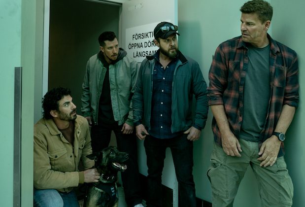 Première de la saison 7 de « SEAL Team » — Bravo contre les terroristes du Sweden Mall