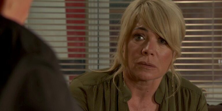 Spoilers d'EastEnders - Sharon fait un geste risqué dans l'histoire de The Six
