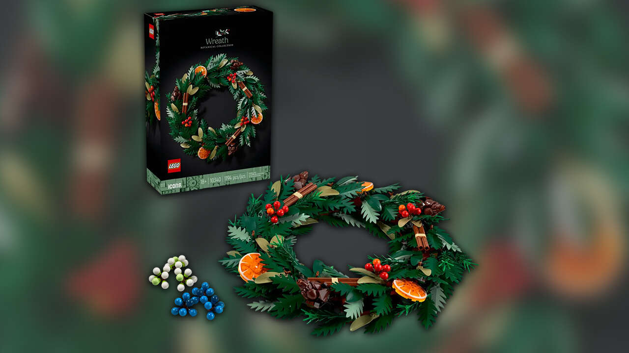 Décorez les couloirs avec cette couronne de Noël en Lego
