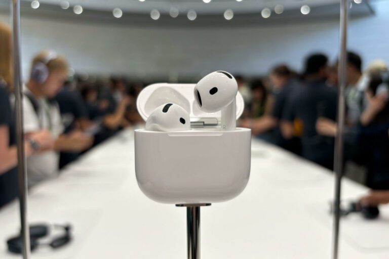 Prise en main des Apple AirPods 4 : des performances ANC vraiment impressionnantes