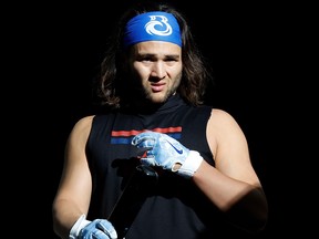 Bo Bichette des Blue Jays de Toronto avant un match contre les Brewers de Milwaukee.