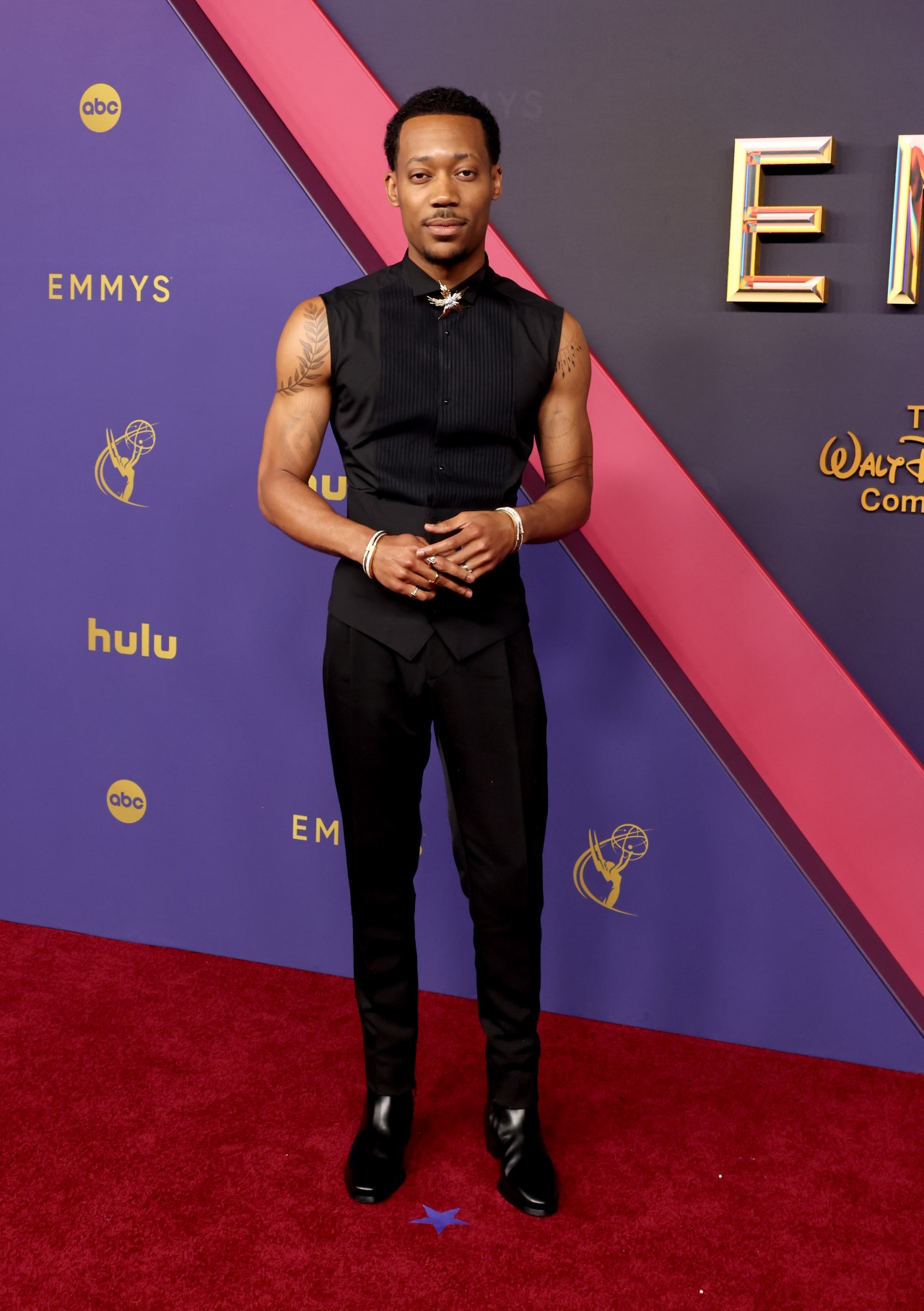 Tyler James Williams assiste à la 76e cérémonie des Primetime Emmy Awards au Peacock Theatre le 15 septembre 2024 à Los Angeles, Californie.