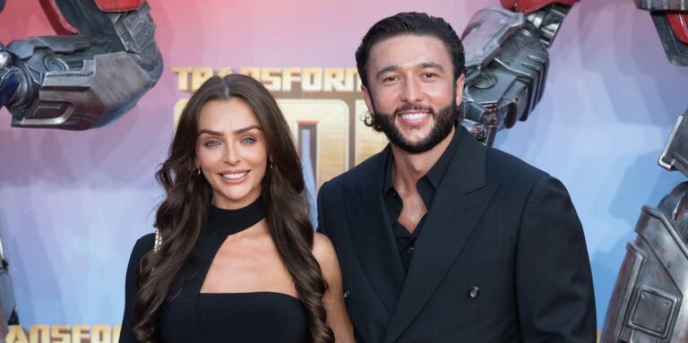 Kady McDermott, de Love Island, fait ses débuts sur le tapis rouge avec son nouveau petit ami
