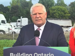 Le premier ministre de l'Ontario, Doug Ford, parle de la construction d'un tunnel sous l'autoroute 401 pour améliorer la circulation dans la RGT, le mercredi 25 septembre 2024.