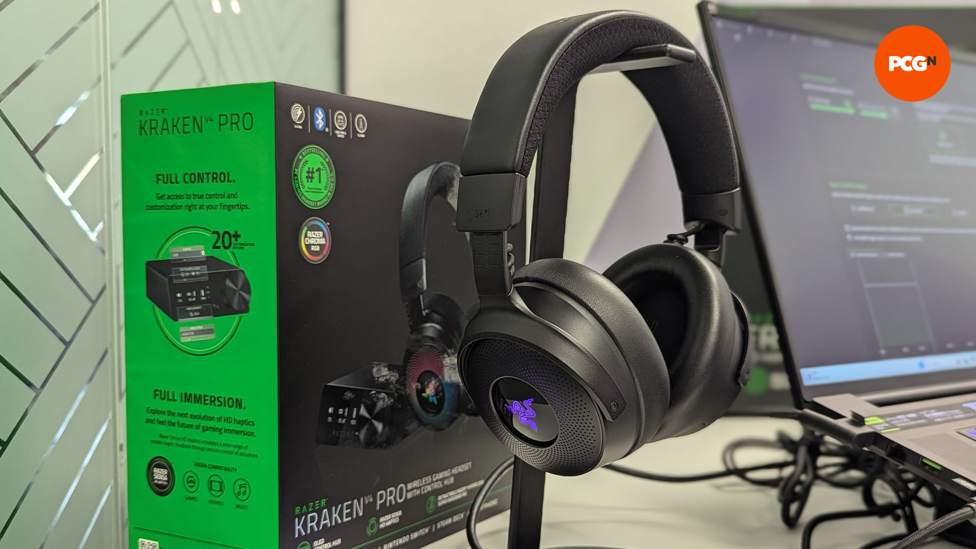 Razer Kraken V4 Pro 04