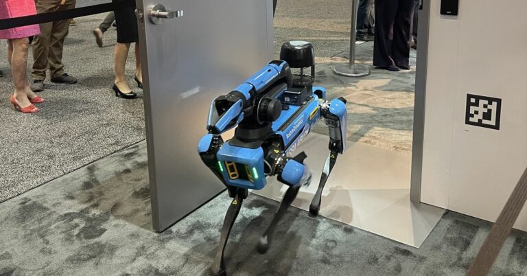 Boston Dynamics s’associe à Assa Abloy pour laisser entrer les chiens