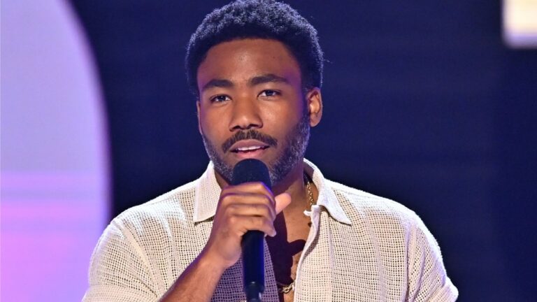 Donald Glover reporte le reste de la tournée d'adieu nord-américaine de Childish Gambino pour « se concentrer sur ma santé physique » Plus de Variety Les plus populaires À lire absolument Inscrivez-vous aux bulletins d'information de Variety Plus de nos marques
	
	
