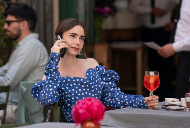 « Emily in Paris » renouvelée pour une saison 5 sur Netflix