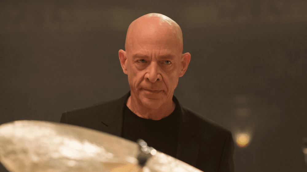 JK Simmons pensait que Damien Chazelle était un homme noir après avoir lu le scénario de « Whiplash ». Puis ils se sont rencontrés : « Qui est ce gamin aux cheveux bouclés du New Jersey ? » Plus de Variety Les plus populaires À lire absolument Inscrivez-vous aux newsletters de Variety Plus de nos marques
	
	
