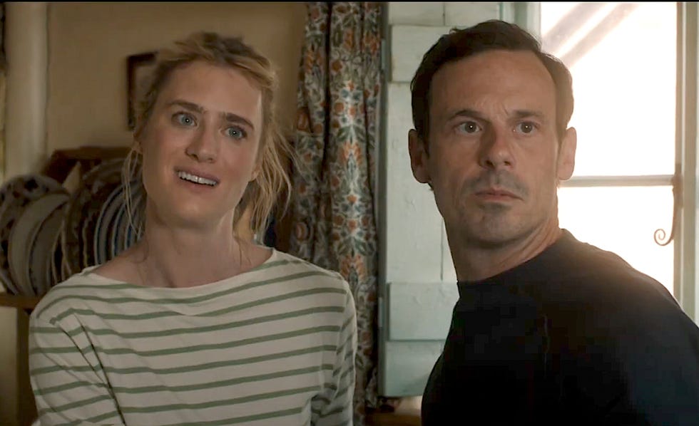 Mackenzie Davis et Scoot McNairy dans Ne parle pas du mal