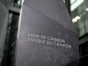 Un panneau sur l'édifice de la Banque du Canada est visible à Ottawa, le mercredi 24 juillet 2024.