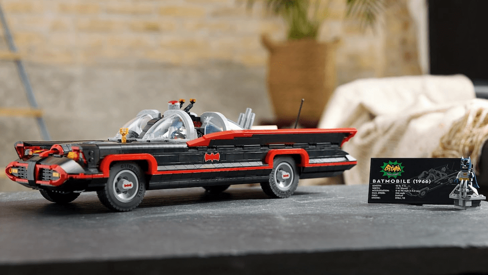 La Batmobile Lego basée sur la série télévisée Batman de 1966 est disponible en précommande sur Amazon
