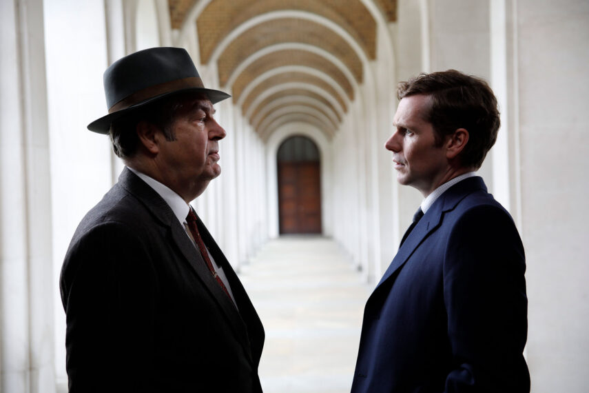 Shaun Evans et Roger Allam dans « Endeavour »