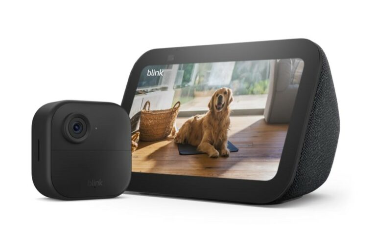 Les offres Prime Day incluent ce pack Blink Outdoor 4 et Echo Show 5 pour seulement 60 $