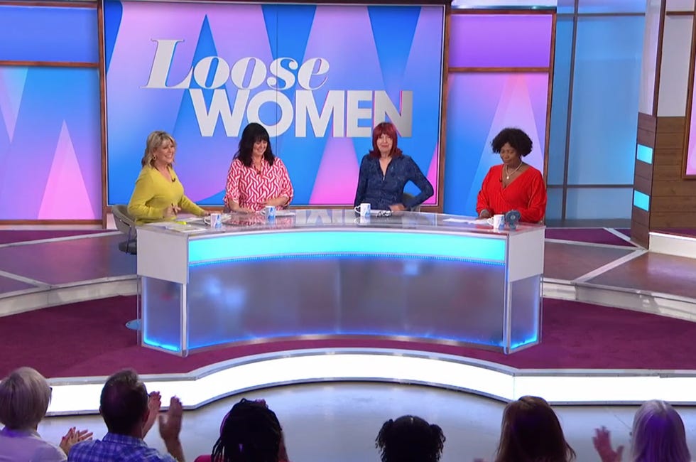 ruth langsford, coleen nolan, janet streetporter, brenda edwards, femmes lâches