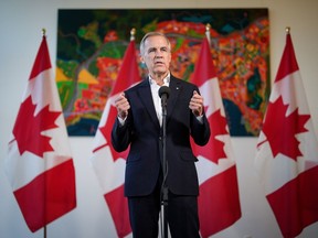 L'ancien gouverneur de la Banque du Canada, Mark Carney, s'adresse aux journalistes lors de la retraite du caucus libéral à Nanaimo, en Colombie-Britannique, le mardi 10 septembre 2024.