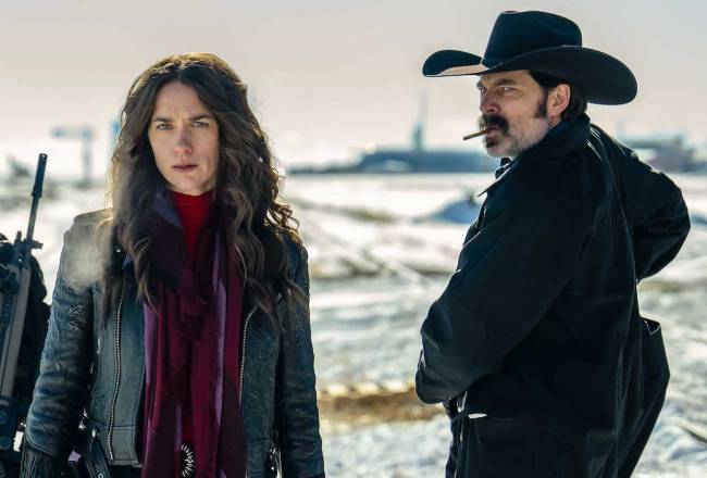 Melanie Scrofano et Tim Rozon avant-première du film Tubi