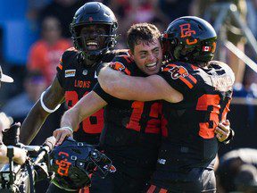 Nathan Rourke et les Lions se donnent à fond dans la victoire écrasante de Touchdown Pacific sur les Redblacks