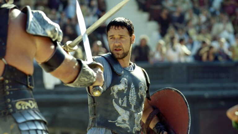 Ridley Scott n'a jamais consulté Russell Crowe sur « Gladiator 2 » et espère que l'acteur « ne va pas commencer à s'en plaindre » : « Pourquoi le ferais-je ? Il est mort ! » Plus de Variety Les plus populaires À lire absolument Inscrivez-vous aux newsletters de Variety Plus de nos marques
	
	
