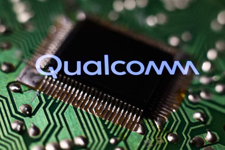 Selon certaines informations, Qualcomm envisagerait de racheter Intel