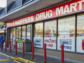 Shoppers Drug Mart accuse un pharmacien de la Colombie-Britannique d’avoir dépensé 1 million de dollars en articles Gucci, en voyages et en rénovations domiciliaires : poursuite judiciaire