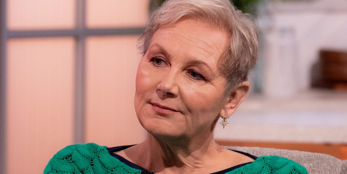 Sue Cleaver, star de Coronation Street, partage ses secrets de jeunesse
