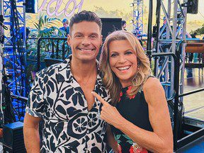 Vanna White avait « peur » de l’alchimie avec Ryan Seacrest dans « La Roue de la Fortune »