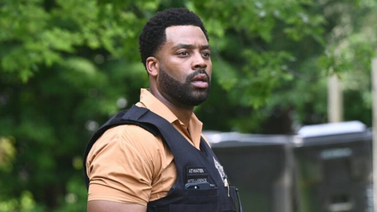 LaRoyce Hawkins in Chicago P.D. Season 12x01