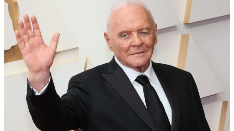 Anthony Hopkins jouera dans "Maserati: The Brothers", biopic de la célèbre famille de voitures réalisé par Bobby Moresco (EXCLUSIF) Plus de Variety Les plus populaires À lire absolument Abonnez-vous aux newsletters Variety Plus de nos marques
	
	
