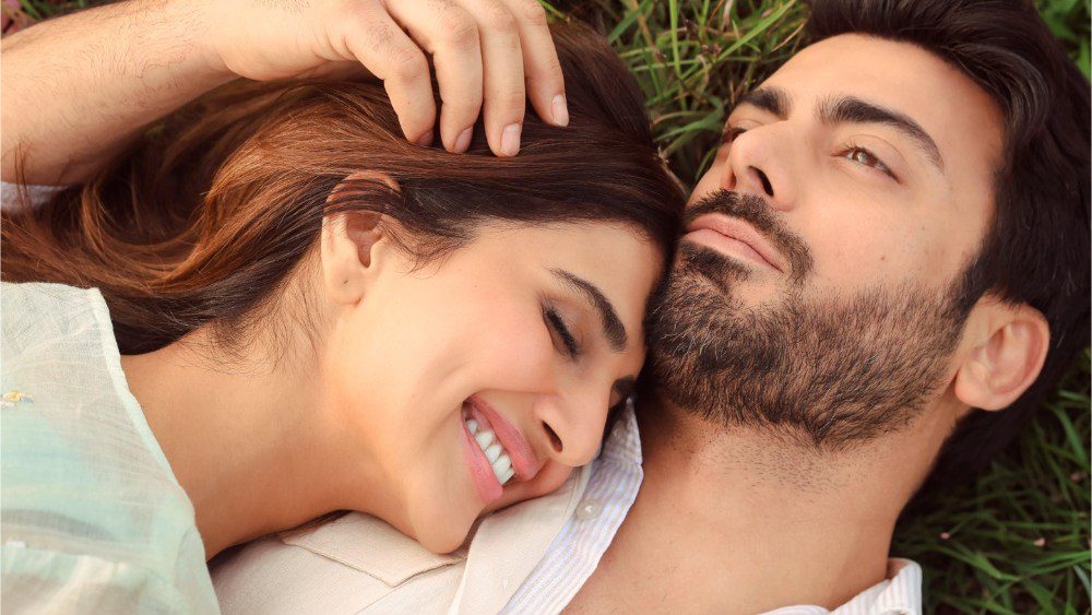 Fawad Khan et Vaani Kapoor commencent la comédie romantique « Abir Gulaal » à Londres (EXCLUSIF) Plus de Variety Les plus populaires À lire absolument Inscrivez-vous aux newsletters Variety Plus de nos marques
	
	
