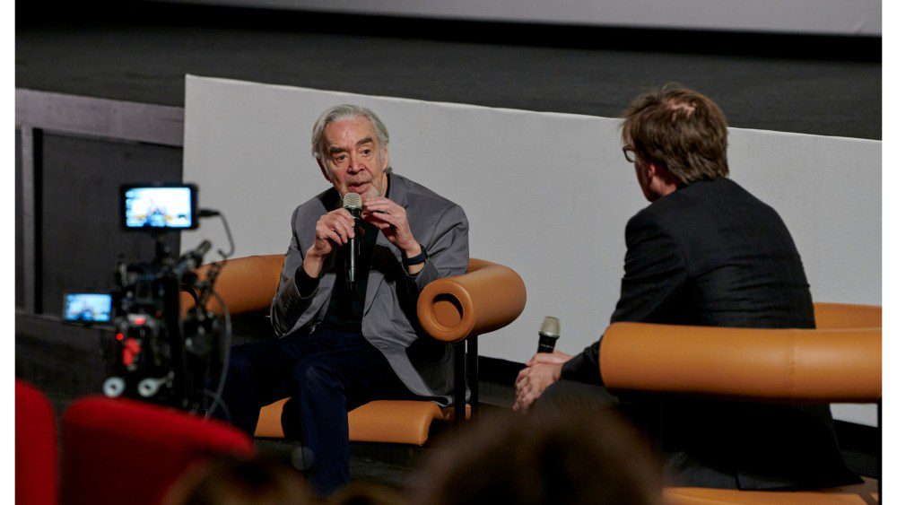 Howard Shore à propos du « généreux » David Cronenberg, abordant « LOTR » comme une seule histoire et composant dans ses rêves : « Il y a une sieste impliquée » Plus de variétés Les plus populaires À lire absolument Abonnez-vous aux newsletters de variétés Plus de nos marques
	
	
